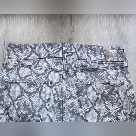 Seven7 Tummyless High Rise Skinny Snake Jeans size 6 grey / white (30x28) - Picture 6 of 8